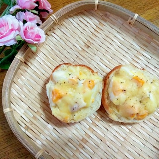 簡単♩ころころ卵の、マヨチーズトースト